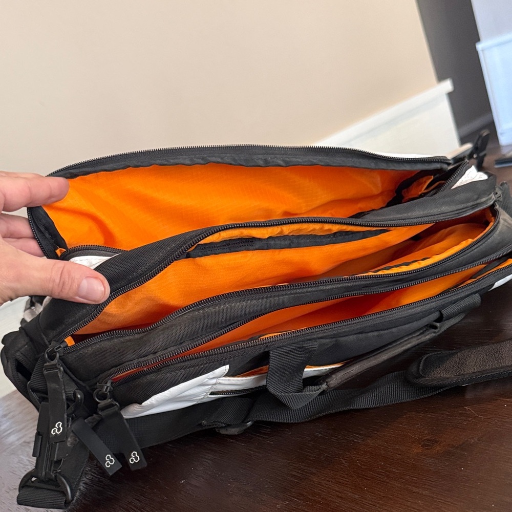 Channel Islands Surfboards Laptop Bag - Picture 7 of 13